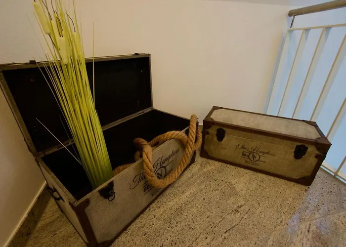 Bernstein & Breakfast 06 *